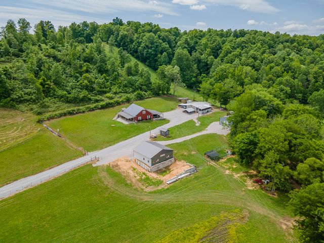 14035 Campbellsville Rd, Lynnville, TN 38472