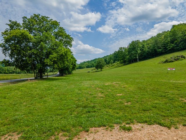 14035 Campbellsville Rd, Lynnville, TN 38472