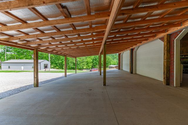 14035 Campbellsville Rd, Lynnville, TN 38472