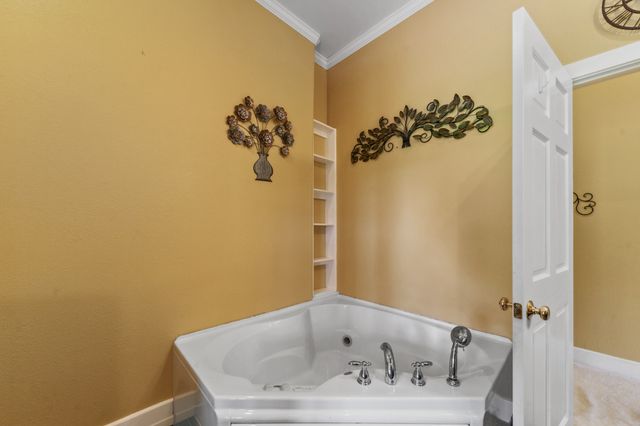 14035 Campbellsville Rd, Lynnville, TN 38472