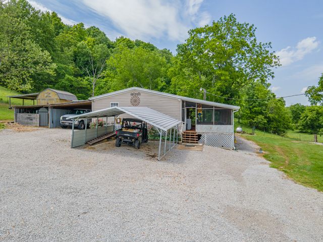 14035 Campbellsville Rd, Lynnville, TN 38472