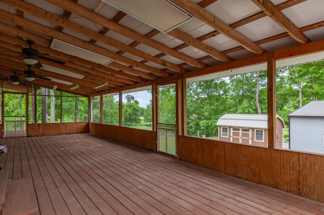 14035 Campbellsville Rd, Lynnville, TN 38472
