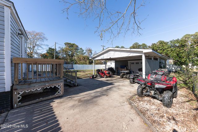 206 Kenneth Boulevard, Havelock, NC 28532