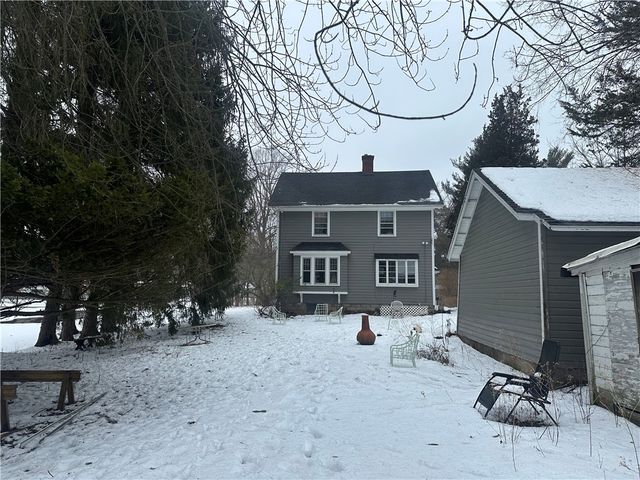 13 Brook Road, Pittsford, NY 14534