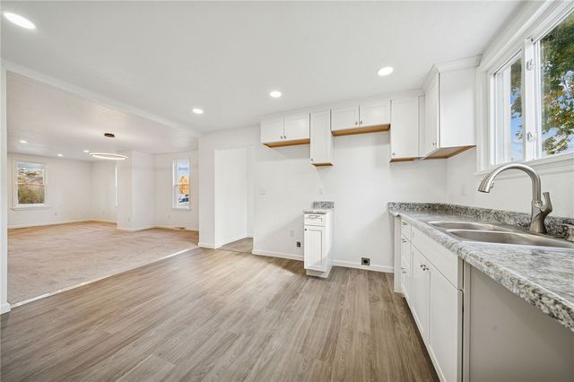 406-408 Church St 406-408, Sewickley Twp, PA 15637