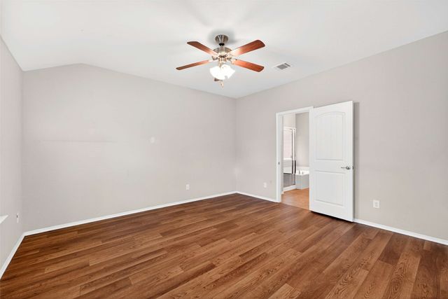 9105 Waterman Drive, Aubrey, TX 76227