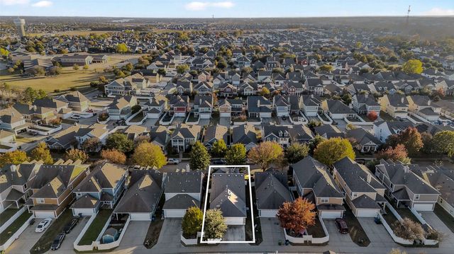 9105 Waterman Drive, Aubrey, TX 76227