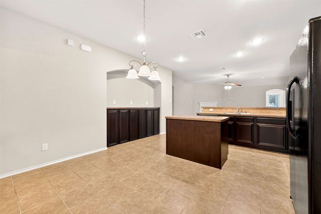 9105 Waterman Drive, Aubrey, TX 76227