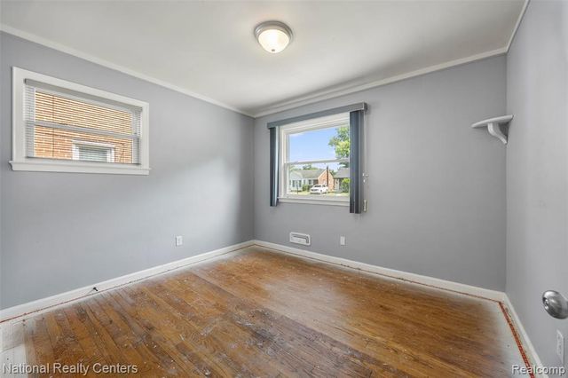 650 Arlington Street, Inkster, MI 48141