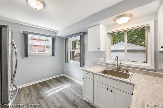 650 Arlington Street, Inkster, MI 48141