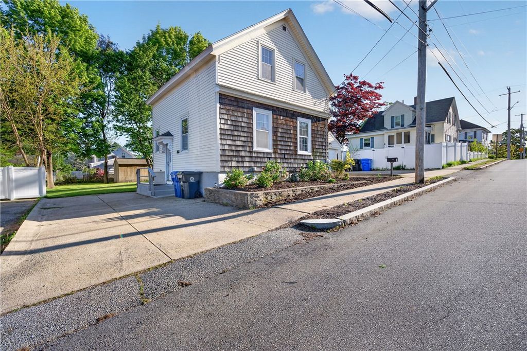 103 Burnside Avenue, East Providence, RI 02915