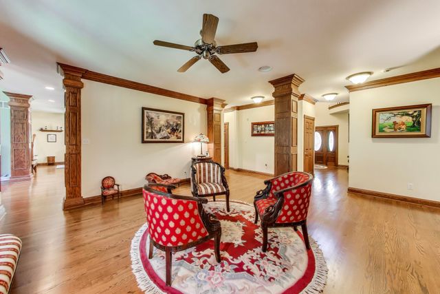 273 Bridlewood Lane, Valparaiso, IN 46385