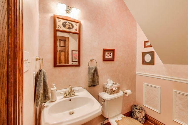 273 Bridlewood Lane, Valparaiso, IN 46385