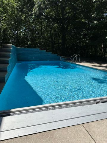 273 Bridlewood Lane, Valparaiso, IN 46385