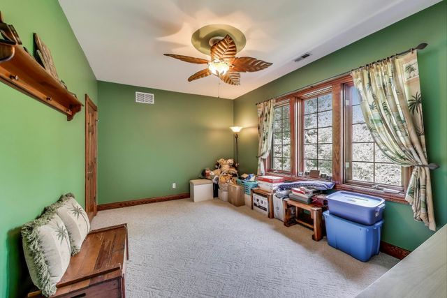 273 Bridlewood Lane, Valparaiso, IN 46385