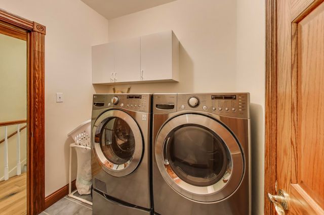 273 Bridlewood Lane, Valparaiso, IN 46385