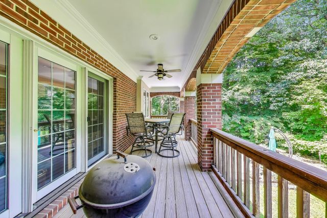 273 Bridlewood Lane, Valparaiso, IN 46385