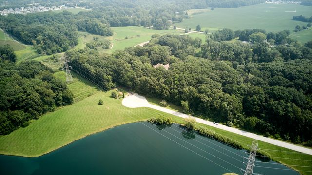 273 Bridlewood Lane, Valparaiso, IN 46385