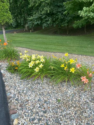 273 Bridlewood Lane, Valparaiso, IN 46385