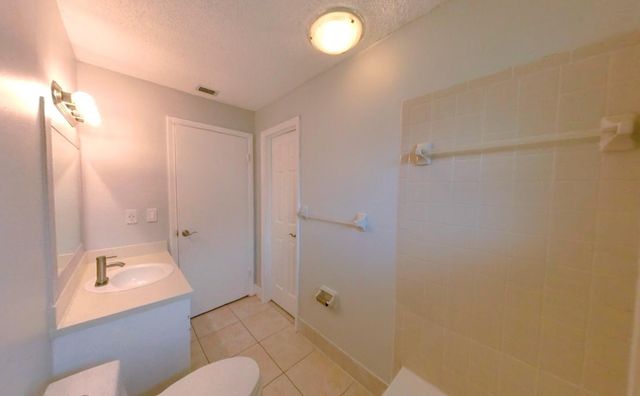 141 NE 17th Court, Boynton Beach, FL 33435