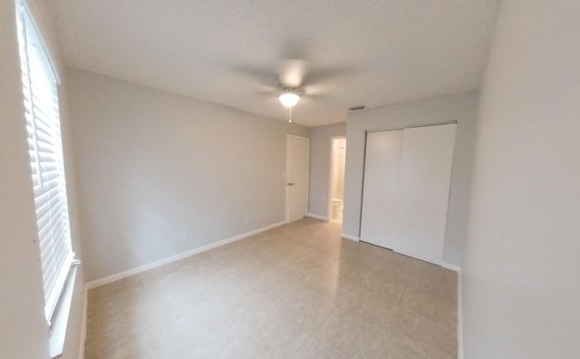 141 NE 17th Court, Boynton Beach, FL 33435