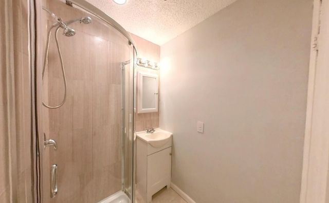 141 NE 17th Court, Boynton Beach, FL 33435