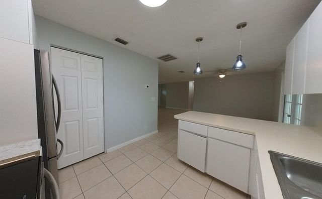 141 NE 17th Court, Boynton Beach, FL 33435