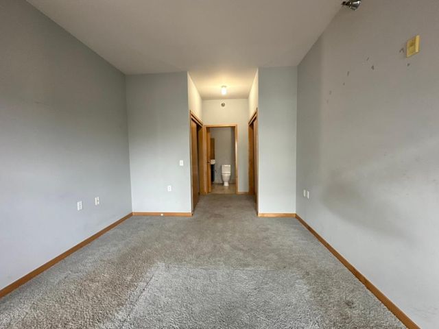1211 Lagoon Avenue 405, Minneapolis, MN 55408