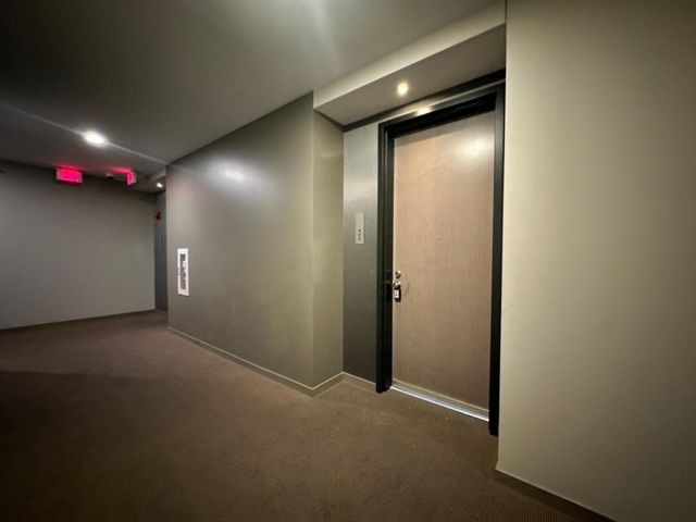 1211 Lagoon Avenue 405, Minneapolis, MN 55408