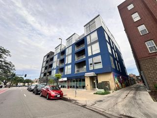 1211 Lagoon Avenue 405, Minneapolis, MN 55408