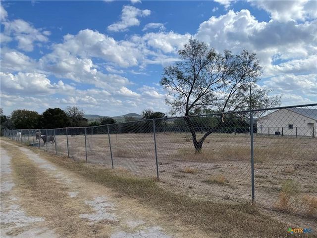 1286 County Road 3300, Kempner, TX 76539