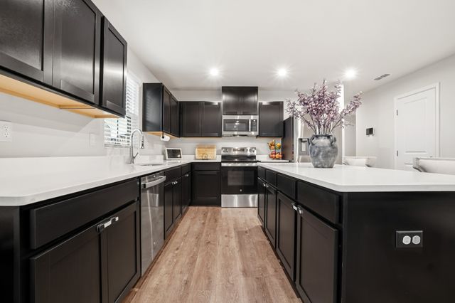 1147 Lisenbee Way, Clarksville, TN 37042