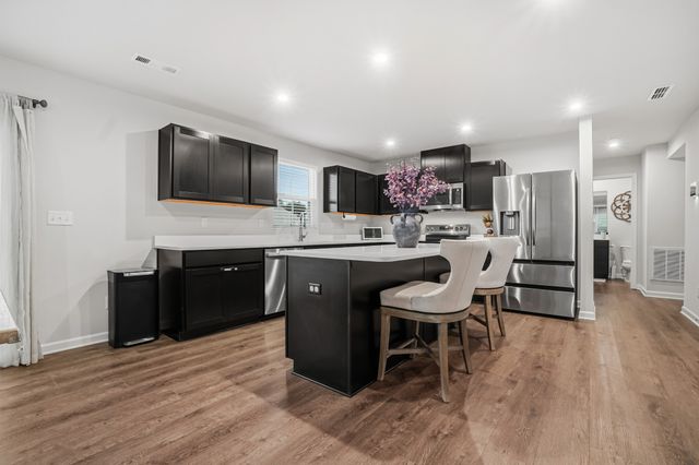 1147 Lisenbee Way, Clarksville, TN 37042