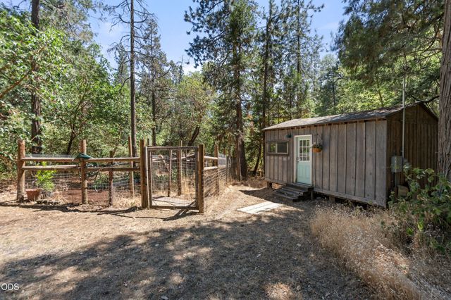 4955 Sardine Creek L Fork Road, Gold Hill, OR 97525