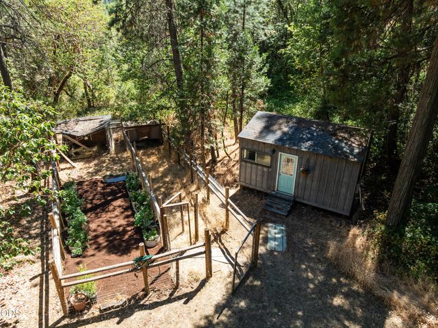 4955 Sardine Creek L Fork Road, Gold Hill, OR 97525