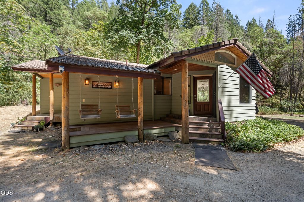 4955 Sardine Creek L Fork Road, Gold Hill, OR 97525