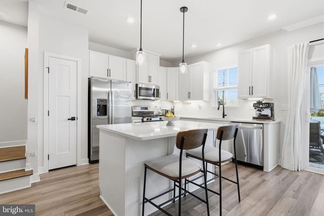 4 ATHENS WAY, Cliffwood, NJ 07721