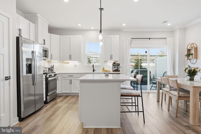 4 ATHENS WAY, Cliffwood, NJ 07721