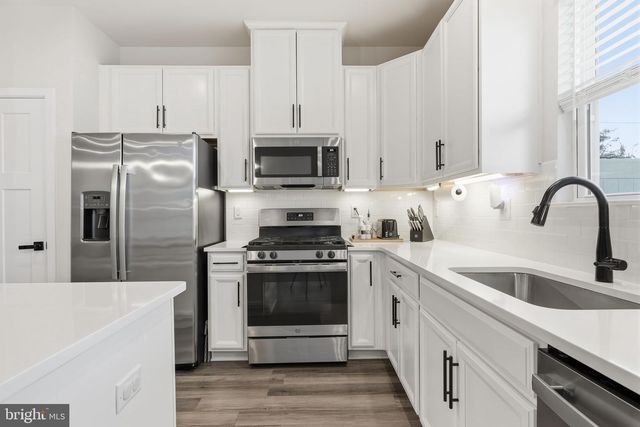 4 ATHENS WAY, Cliffwood, NJ 07721