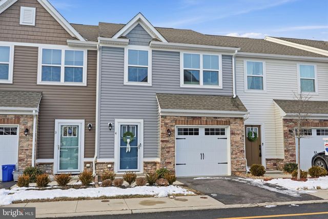 4 ATHENS WAY, Cliffwood, NJ 07721