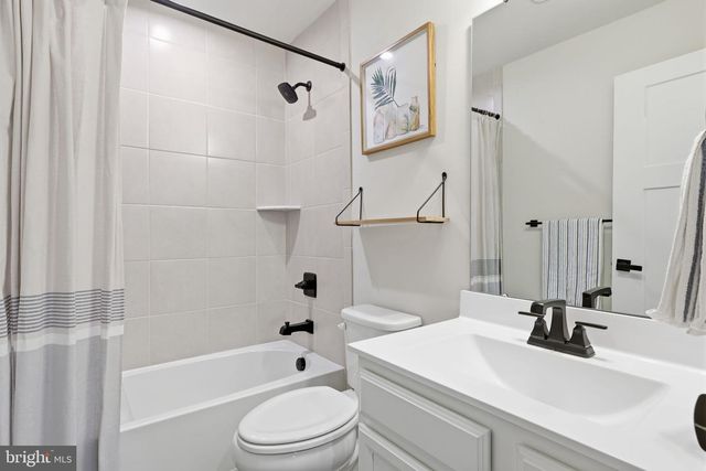 4 ATHENS WAY, Cliffwood, NJ 07721