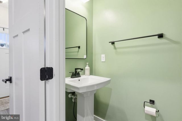 4 ATHENS WAY, Cliffwood, NJ 07721