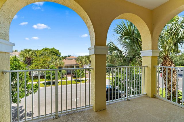 1106 Sweet Hill Drive, Jupiter, FL 33458