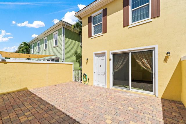 1106 Sweet Hill Drive, Jupiter, FL 33458