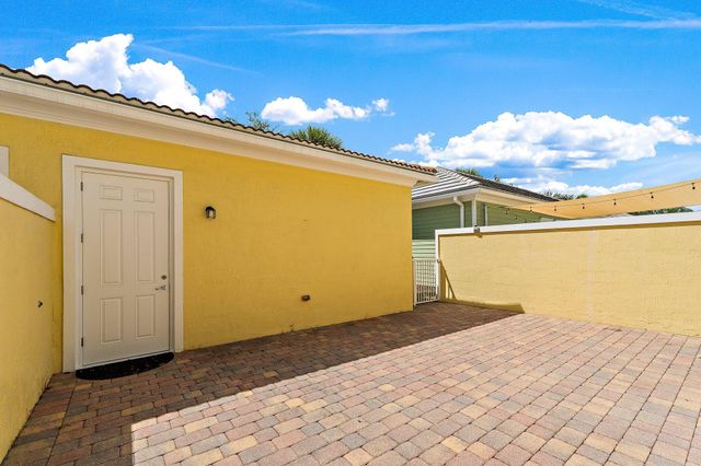 1106 Sweet Hill Drive, Jupiter, FL 33458