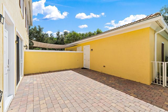 1106 Sweet Hill Drive, Jupiter, FL 33458