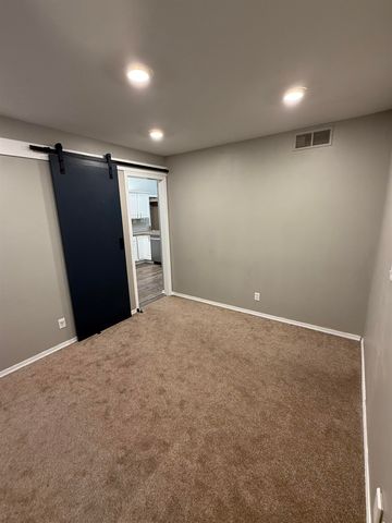 430 E Wild Plum Rd, Derby, KS 67037