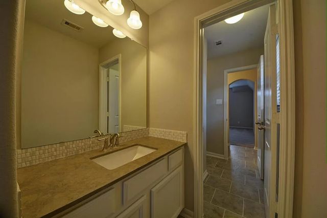 5135 Heather Meadow Lane, Sugar Land, TX 77479