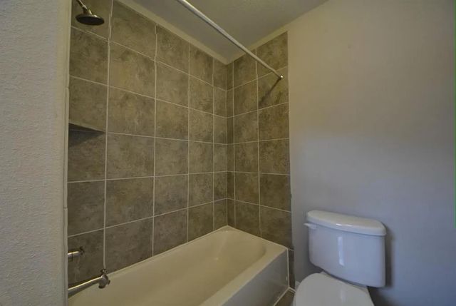 5135 Heather Meadow Lane, Sugar Land, TX 77479