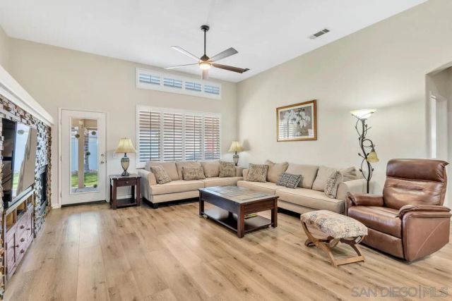 25327 Clear Canyon Circle, Menifee, CA 92584